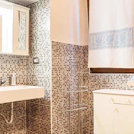 The Lovely Nest * Cagliari