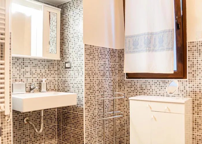 The Lovely Nest * Cagliari